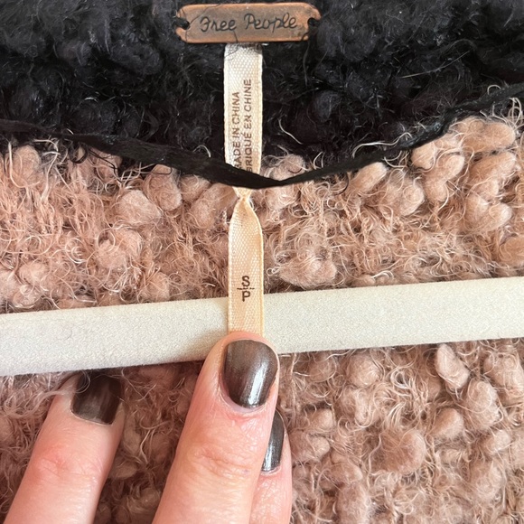 Free People Black/Tan Marshmallow Striped Oversized Cardigan, Sz S (P2P 25”) - Picture 4 of 7